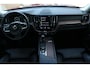 Volvo XC60 T5 Inscription | Luchtvering | Trekhaak, inklapbaar | Stoelverwarming | Adaptieve cruise control | BLIS | Elektrisch verstelbare voorstoelen met geheugenfunctie | 19 inch. lichtmetalen velgen | Keyless entry