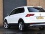 Volkswagen Tiguan 2.0 TSI 4Motion Highline DSG | Pano | ErgoActive | HUD | Haak 2.500kg | Org. NL |