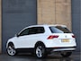 Volkswagen Tiguan 2.0 TSI 4Motion Highline DSG | Pano | ErgoActive | HUD | Haak 2.500kg | Org. NL |