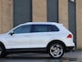 Volkswagen Tiguan 2.0 TSI 4Motion Highline DSG | Pano | ErgoActive | HUD | Haak 2.500kg | Org. NL |
