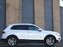 Volkswagen Tiguan 2.0 TSI 4Motion Highline DSG | Pano | ErgoActive | HUD | Haak 2.500kg | Org. NL |