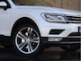 Volkswagen Tiguan 2.0 TSI 4Motion Highline DSG | Pano | ErgoActive | HUD | Haak 2.500kg | Org. NL |