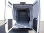 Peugeot Boxer 2.2 BlueHDi 120pk L2H2 3.0t | 2-Zits | Achteruitrijcamera | Cruise Control | Airco | | USB aansluiting | Betimmering | Sidebars