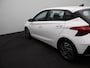 Hyundai i20 1.0 T-GDI 100pk Comfort | Airco | Camera | Carplay | Cruise control | Dodehoek detectie | Navigatie | Parkeersensoren | Digitaal cockpit | Lichtmetalen velgen