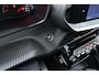 Peugeot 208 1.2 PureTech 100pk Allure Pack | Trekhaak | Achteruitrijcamera | Verwarmde Voorstoelen | Cruise Control | Apple Carplay/Android Auto | Lichtmetalen velgen 16 Inch