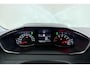 Peugeot 208 1.2 PureTech 100pk Allure Pack | Trekhaak | Achteruitrijcamera | Verwarmde Voorstoelen | Cruise Control | Apple Carplay/Android Auto | Lichtmetalen velgen 16 Inch