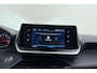 Peugeot 208 1.2 PureTech 100pk Allure Pack | Trekhaak | Achteruitrijcamera | Verwarmde Voorstoelen | Cruise Control | Apple Carplay/Android Auto | Lichtmetalen velgen 16 Inch
