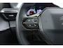 Peugeot 208 1.2 PureTech 100pk Allure Pack | Trekhaak | Achteruitrijcamera | Verwarmde Voorstoelen | Cruise Control | Apple Carplay/Android Auto | Lichtmetalen velgen 16 Inch