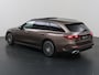 Mercedes-Benz E-klasse Estate 300 e AMG Line | Premium | Panoramadak | Trekhaak | Night pakket | 20 inch | Digital light | 360 camera | Memory |
