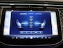 Mercedes-Benz E-klasse Estate 300 e AMG Line | Premium | Panoramadak | Trekhaak | Night pakket | 20 inch | Digital light | 360 camera | Memory |