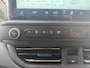 Ford E-Transit Custom 320 L2H1 Limited 71 kWh DC | 136PK | Adaptieve Cruise | Dodehoeksensoren | 360-graden camera | Trekhaak | 5-zits | Navigatie | Direct beschikbaar! | 2 AGM-accu's