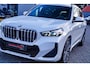 BMW X1 SDrive18i | Massage | Trekhaak | 360 camera | Harman/Kardon | Panorama | HuD | Stoelverwarming | Adaptieve Cruise Control