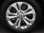 BMW X1 xDrive25e Executive | ACHTERUITRIJCAMERA | ELEKTRISCHE ACHTERKLEP | STOELVERWARMING | TREKHAAK | CRUISECONTROL | HEAD-UPDISPLAY | NAVIGATIE | BLUETOOTH | LICHTMETALEN VELGEN |