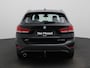 BMW X1 xDrive25e Executive | ACHTERUITRIJCAMERA | ELEKTRISCHE ACHTERKLEP | STOELVERWARMING | TREKHAAK | CRUISECONTROL | HEAD-UPDISPLAY | NAVIGATIE | BLUETOOTH | LICHTMETALEN VELGEN |