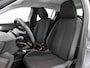 Peugeot 208 Active Pack 75pk | Navigatie via Apple Carplay / Android Auto | Airco | Cruise Control | Parkeersensoren | Led koplampen | Bluetooth | DAB+ radio | Automatisch dimlicht | Elektrisch inklapbare spiegels | Multifunctioneel lederen stuurwiel | Dealeronderhouden | 16" lichtmetalen velgen |