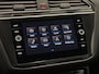 Volkswagen Tiguan 2.0 TSI 4Motion Highline | Panoramadak | Trekhaak | Head-up-display | Elektrische achterklep | Achteruitrijcamera | Apple Carplay & Android Auto
