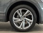 Volkswagen Tiguan 2.0 TSI 4Motion Highline | Panoramadak | Trekhaak | Head-up-display | Elektrische achterklep | Achteruitrijcamera | Apple Carplay & Android Auto