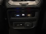 Volkswagen Tiguan 2.0 TSI 4Motion Highline | Panoramadak | Trekhaak | Head-up-display | Elektrische achterklep | Achteruitrijcamera | Apple Carplay & Android Auto