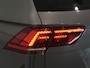 Volkswagen Tiguan 2.0 TSI 4Motion Highline | Panoramadak | Trekhaak | Head-up-display | Elektrische achterklep | Achteruitrijcamera | Apple Carplay & Android Auto