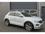 Volkswagen T-Roc 1.5 TSI 150pk DSG Sport Business R-Line Keyless, LED,Camera, Virtual cockpit,Navigatie, Stoelverwarming, Electr. Achterklep. Schakelmogelijkheid aan stuurwiel, etc