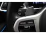 BMW 3-Serie Touring 330e | PANORAMADAK | HEAD UP | COMFORT ACCES | DRAADLOZE LADER | CAMERA | 19"