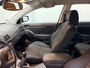 Toyota Avensis Wagon 2.0 VVTi Luna / NETTE AUTO / RIJDT SCHAKELT GOED / AIRCO-NAP