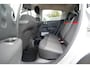 Citroën C3 1.2 PureTech S&S Shine 110pk | Two tone kleur | Achteruitrijcamera | Apple Carplay/Android Auto | Dab | Lichtmetalen velgen 17" | Navigatiesysteem full map | Parkeersensor achter | Trekhaak | Prachtig exemplaar!