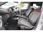 Citroën C3 1.2 PureTech S&S Shine 110pk | Two tone kleur | Achteruitrijcamera | Apple Carplay/Android Auto | Dab | Lichtmetalen velgen 17" | Navigatiesysteem full map | Parkeersensor achter | Trekhaak | Prachtig exemplaar!