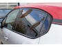 Citroën C3 1.2 PureTech S&S Shine 110pk | Two tone kleur | Achteruitrijcamera | Apple Carplay/Android Auto | Dab | Lichtmetalen velgen 17" | Navigatiesysteem full map | Parkeersensor achter | Trekhaak | Prachtig exemplaar!