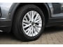 Volkswagen T-Roc 1.0 TSI Life Business | Adaptieve cruise control | Stoelverwarming | Navigatie | Apple carplay & Android auto |
