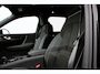 Volvo XC40 1.5 T5 Plug-in hybrid Ultimate Dark Electrisch Glazen Panorama dak Navigatie Dab Led Adaptive Cruise Control Camera Parkeer sensoren