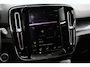 Volvo XC40 1.5 T5 Plug-in hybrid Ultimate Dark Electrisch Glazen Panorama dak Navigatie Dab Led Adaptive Cruise Control Camera Parkeer sensoren