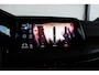 Volkswagen Golf 1.5 eTSI R-Line Business Pano | Head-Up | LED Matrix | Stoel/Stuurwielverw. | Camera | Keyless | 18" LMV | PDC V+A