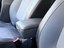 Renault Captur TCe 120 EDC Intens | Reservewiel | Parkeersensoren achter | Navigatiesysteem | Goed onderhouden | Armsteun | Climate control |