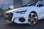 Audi A3 Limousine 35 TFSI DSG S-Line 150pk / Navi / Camera/ Trekhaak afnb./ Navi / ACC/ 19 Inch LM