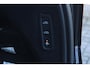Volvo XC90 T8 Automaat Plug-in hybrid AWD Ultra Dark | Semi elektrische trekhaak | Panoramadak | Premium Audio by Bowers en Wilkins | Luchtvering | Vewarmbare voorstoelen met massagefunctie en ventilatie | Verwarmbare achterbank met geïntregeerde kinderzitjes | Gelaagde Zijruiten