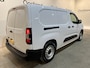 Peugeot e-Partner Premium Long 50 kWh / 100% elektrisch !! / SOH 95% / CCS Snelladen / Airco / Cruise Control / Camera / CarPlay / Navigatie / 3-Zits / 4.900 KM !!