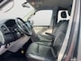 Volkswagen Transporter 2.0 TDI L2H1 DC Highline | Automaat | 150Pk | LED | Leder | Verlaagd | 20 Inch | Side Bars | Trekhaak | Bear Lock |