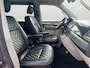 Volkswagen Transporter 2.0 TDI L2H1 DC Highline | Automaat | 150Pk | LED | Leder | Verlaagd | 20 Inch | Side Bars | Trekhaak | Bear Lock |