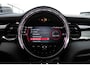 MINI John Cooper Works 3-Deurs 2.0 Essential 231 PK | BTW | Harman kardon | Leder | Panoramadak | Stuur & Stoelverwarming | Head-Up | Parkeersensoren | Full Options.