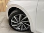 Skoda Octavia Combi 1.0 e-TSI Business Edition Plus Automaat | Apple CarPlay/Android Auto | Adaptieve cruise control | Dode hoek detectie | LED verlichting | Panoramadak | Parkeersensoren voor en achter | Stoel en stuurwielverwarming