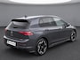 Volkswagen Golf 1.5eTSI/150PK R-Line · Navigatie · Trekhaak · Apple/Android Car Play · Dodehoeksensoren · Stoelverwarming ·  Garantie t/m 08-01-2031 of 100000km.