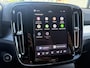 Volvo XC40 2.0 B4 Plus Dark | Trekhaak | Harman Kardon Audio | Achteruitrijcamera | Parkeersensoren | Keyless Entry | Elektrische Achterklep | Elektrisch Verstelbare Voorstoelen | Stoelverwarming | Google Navigatie | Apple Carplay | Android Auto | Lichtmetalen Velgen 18 inch