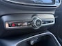 Volvo XC40 2.0 B4 Plus Dark | Trekhaak | Harman Kardon Audio | Achteruitrijcamera | Parkeersensoren | Keyless Entry | Elektrische Achterklep | Elektrisch Verstelbare Voorstoelen | Stoelverwarming | Google Navigatie | Apple Carplay | Android Auto | Lichtmetalen Velgen 18 inch