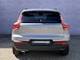 Volvo XC40 2.0 B4 Plus Dark | Trekhaak | Harman Kardon Audio | Achteruitrijcamera | Parkeersensoren | Keyless Entry | Elektrische Achterklep | Elektrisch Verstelbare Voorstoelen | Stoelverwarming | Google Navigatie | Apple Carplay | Android Auto | Lichtmetalen Velgen 18 inch