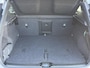 Volvo XC40 2.0 B4 Plus Dark | Trekhaak | Harman Kardon Audio | Achteruitrijcamera | Parkeersensoren | Keyless Entry | Elektrische Achterklep | Elektrisch Verstelbare Voorstoelen | Stoelverwarming | Google Navigatie | Apple Carplay | Android Auto | Lichtmetalen Velgen 18 inch