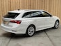 Skoda Octavia Combi 1.0 TSI Business Edition Plus Apple CarPlay/Android Auto | Adaptieve cruise control | Dode hoek detectie | LED koplampen | Navigatiesysteem | Stoel en stuurwielverwarming | Parkeersensoren voor en achter