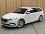 Skoda Octavia Combi 1.0 TSI Business Edition Plus Apple CarPlay/Android Auto | Adaptieve cruise control | Dode hoek detectie | LED koplampen | Navigatiesysteem | Stoel en stuurwielverwarming | Parkeersensoren voor en achter