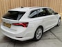 Skoda Octavia Combi 1.0 TSI Business Edition Plus Apple CarPlay/Android Auto | Adaptieve cruise control | Dode hoek detectie | LED koplampen | Navigatiesysteem | Stoel en stuurwielverwarming | Parkeersensoren voor en achter