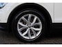 Volkswagen Tiguan 2.0 TSI 4Motion Highline Business R CAMERA STUUR+STOELVERWARMING CARPLAY TREKHAAK-ELEC. ACC CLIMA 18"LMV